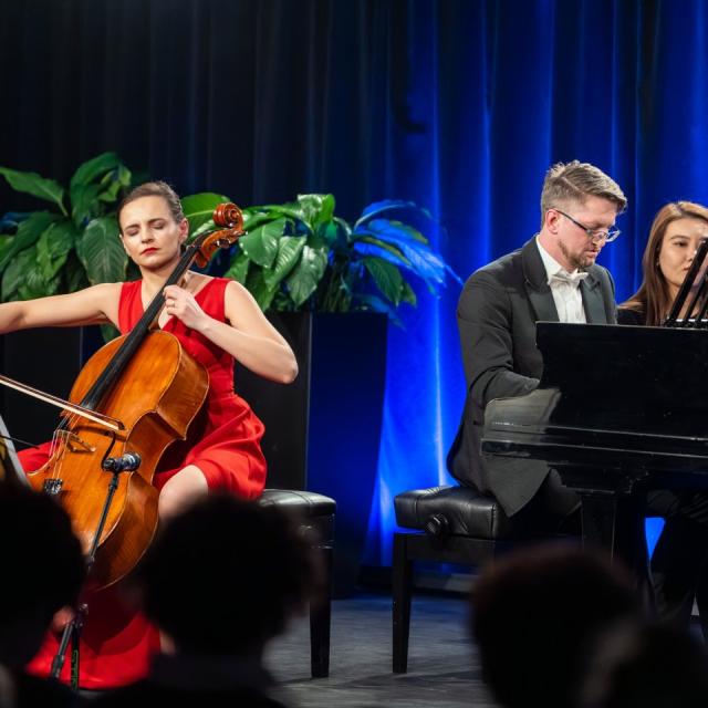 ZDJĘCIE 1 - sala koncertowa, scena