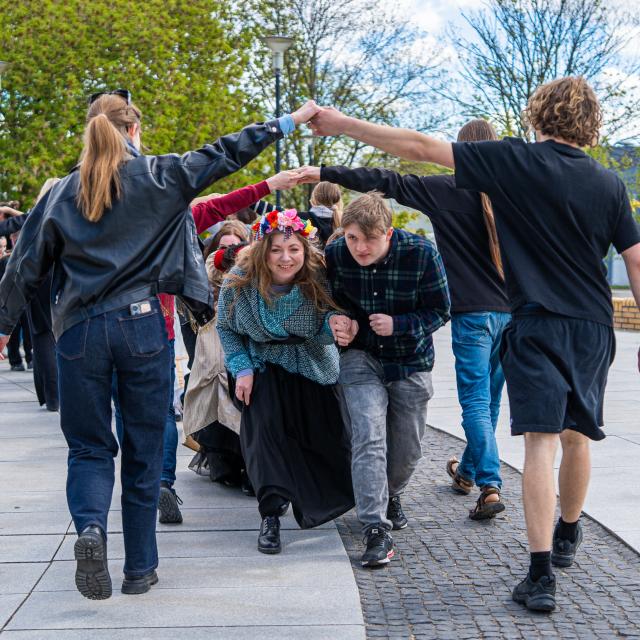Międzynarodowy Dzień Tańca- Polonez