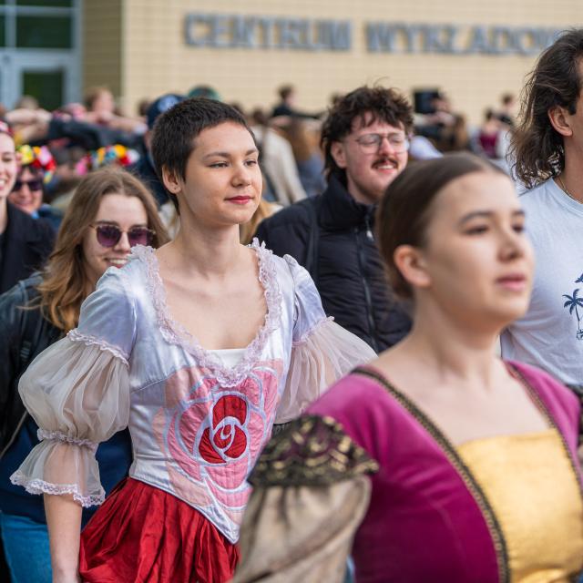Międzynarodowy Dzień Tańca- Polonez