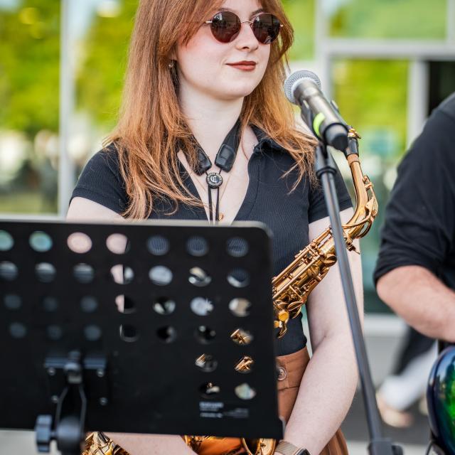 Otylia Przyłucka — saksofon.